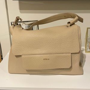 Furla leather medium sized shoulder bag